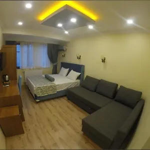 Riverland Oda ve Kahvaltı
